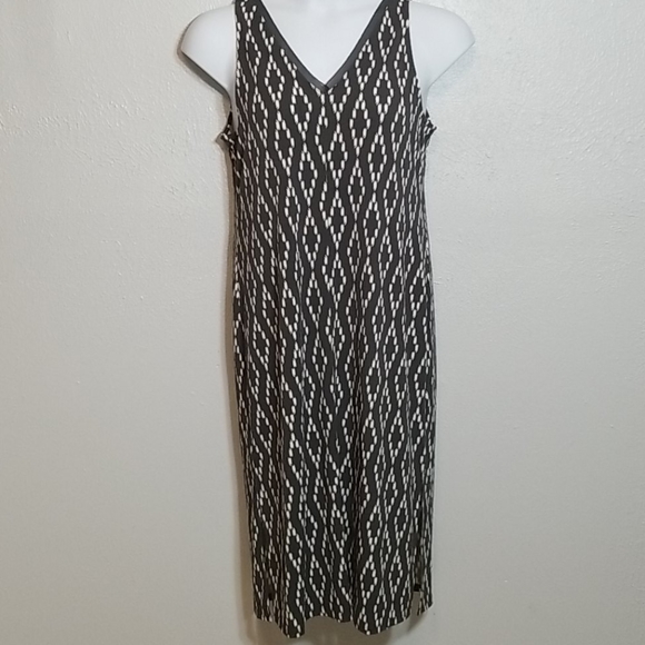 Banana Republic Olive V-Neck Diamond Print Dress - Picture 1 of 6